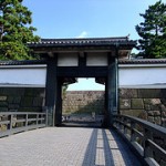 天皇誕生日の一般参賀に行こう。混雑を避ける方法は？