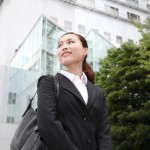 新入社員のスーツ。女性は何着用意する？好かれるスーツは？